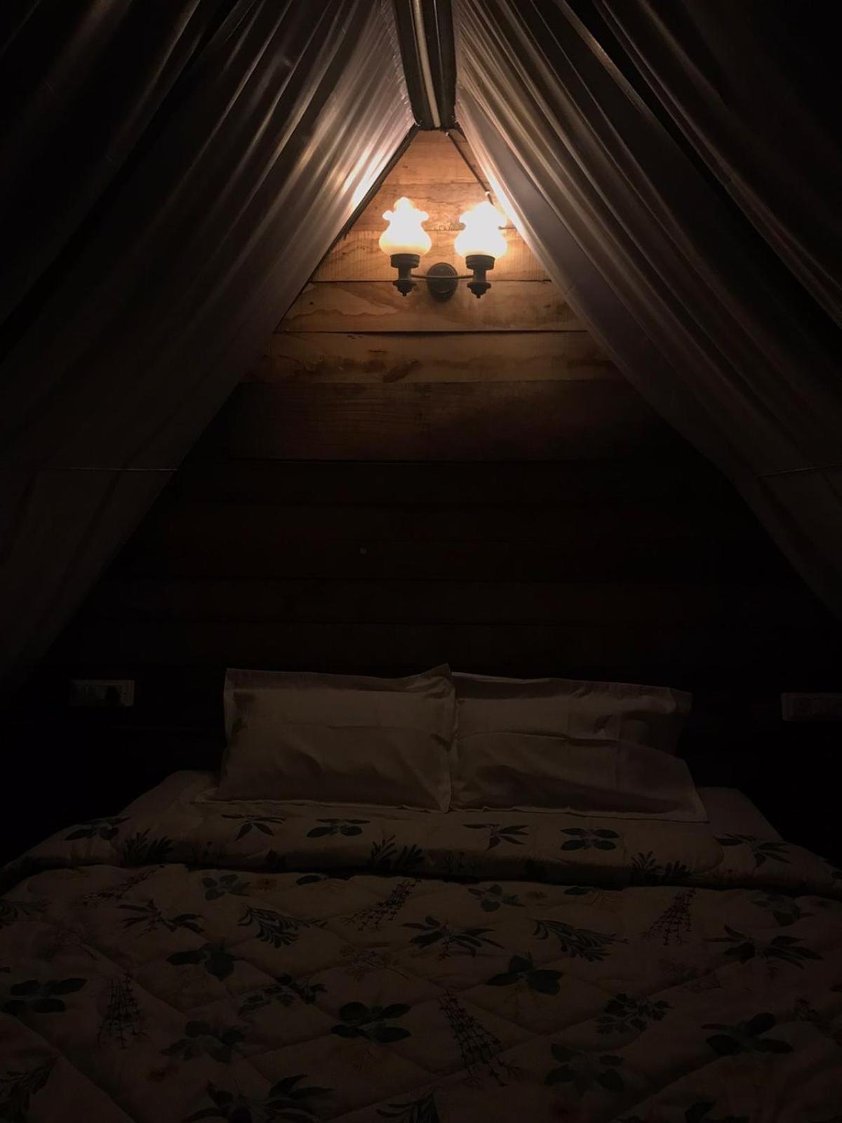 Woodhouse Hotell Ooty Exteriör bild