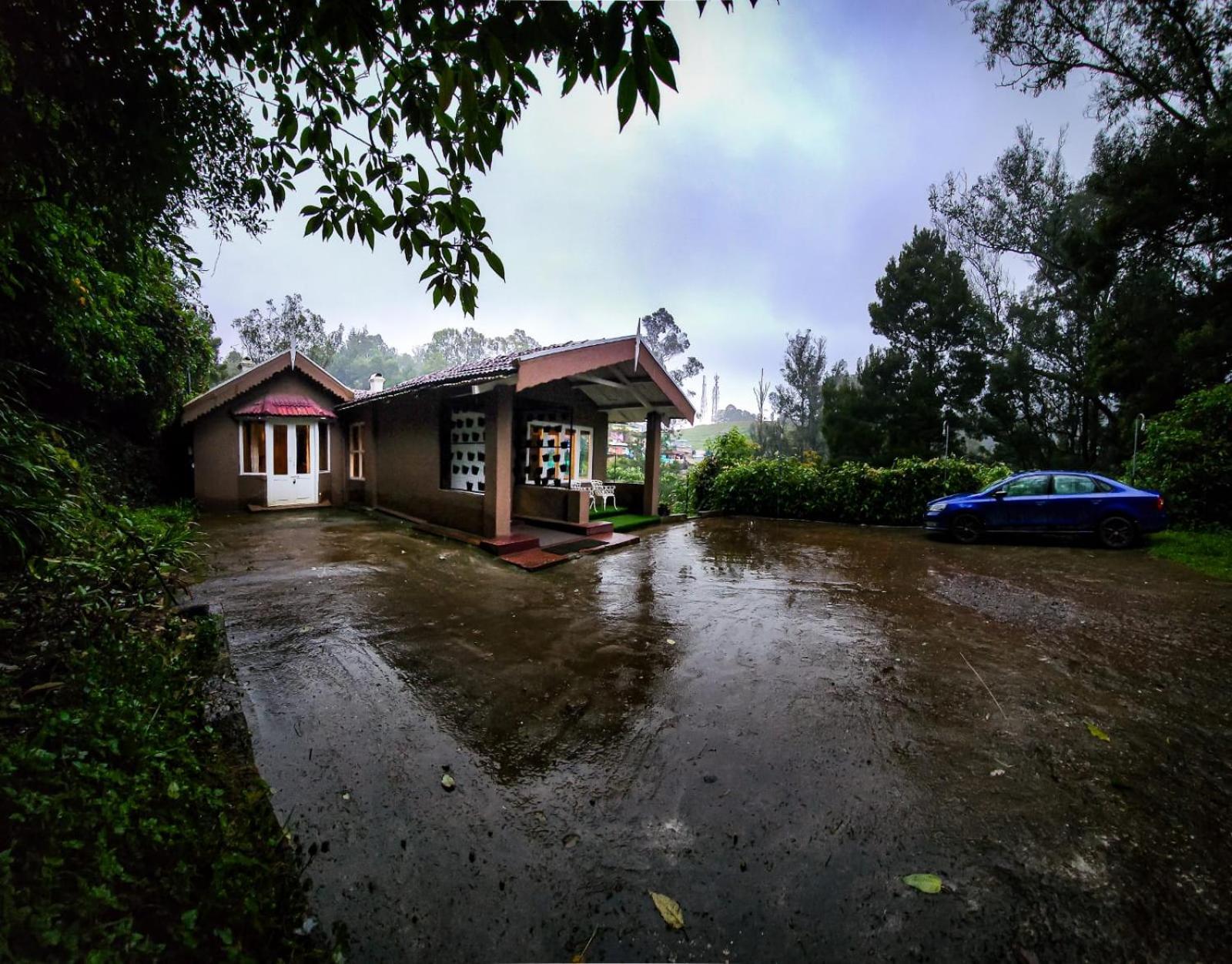 Woodhouse Hotell Ooty Exteriör bild